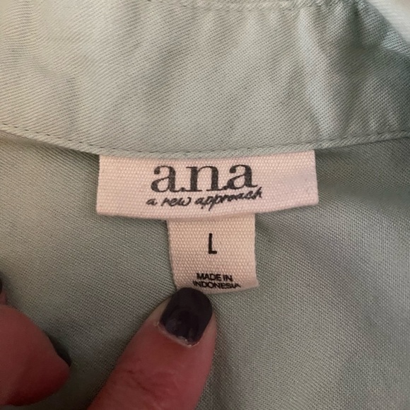 a.n.a Button Down Top - Picture 5 of 7